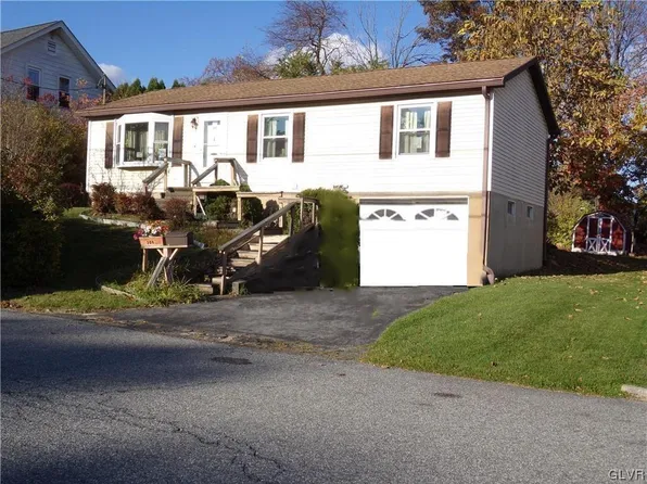 309 Front Ave, Roseto, PA 18013