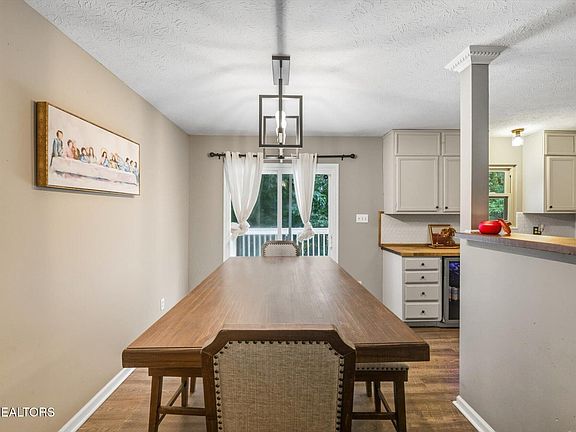 4th image of 6905 Ellesmere Dr