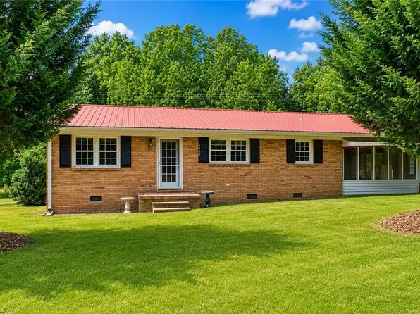 6416 Patterson Rd, Snow Camp, NC 27349