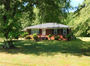 1718 Burch Bridge Rd, Burlington, NC 27217