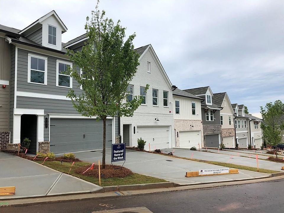 1st image of 325 Niles Ct #27