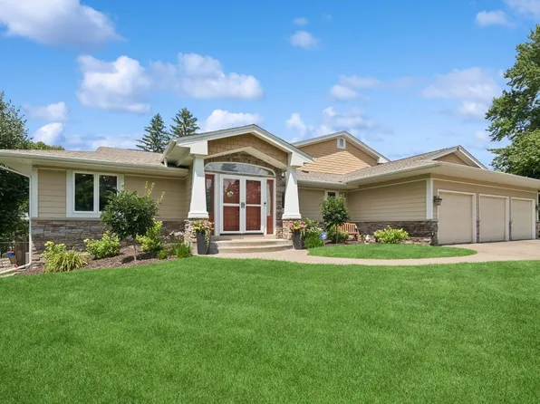 6012 Grove Cir, Edina, MN 55436