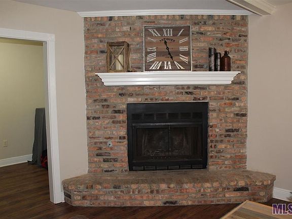 4th image of 16828 Pernecia Ave