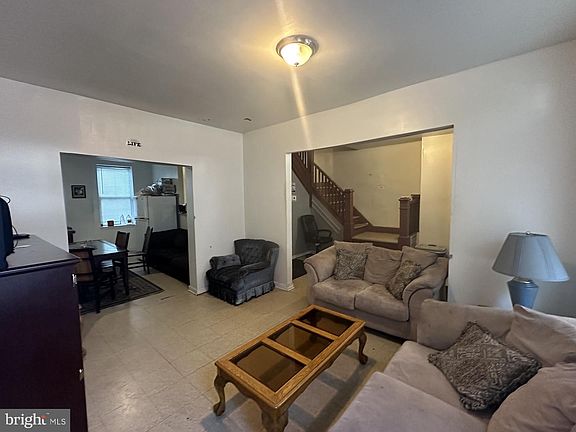 2nd image of 3926 Ridgewood Ave