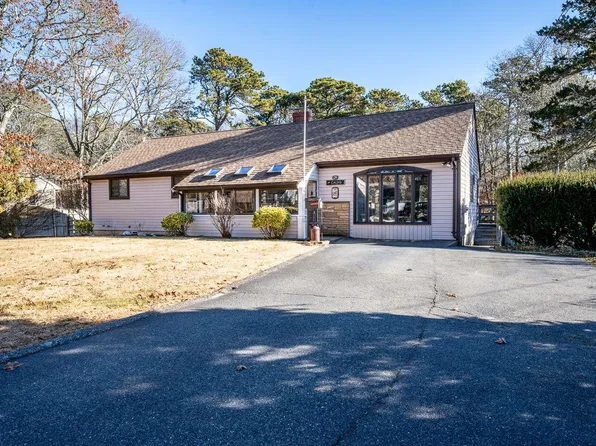 124 Webbers Path, West Yarmouth, MA 02673