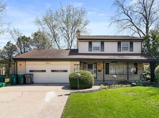 3802 Oak Ave, Northbrook, IL 60062