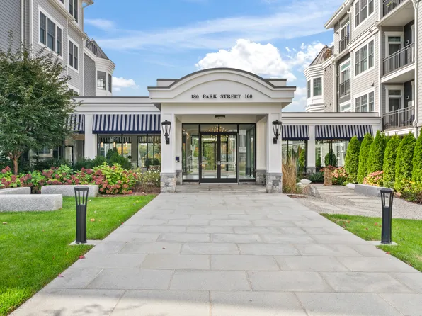 180 Park Street #D306, New Canaan, CT 06840