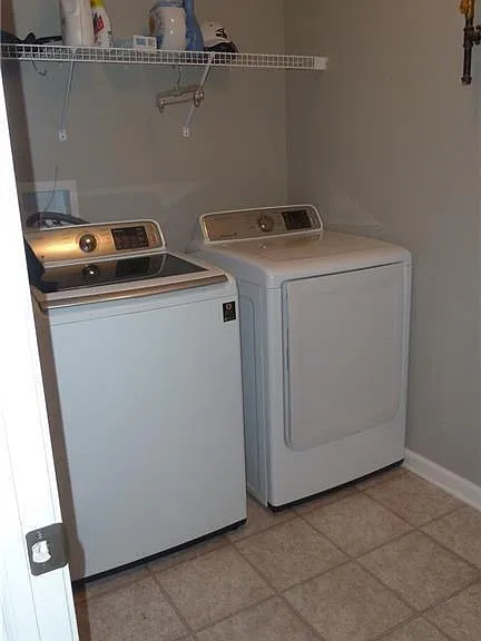 9681 Angelica Dr — Photo 13