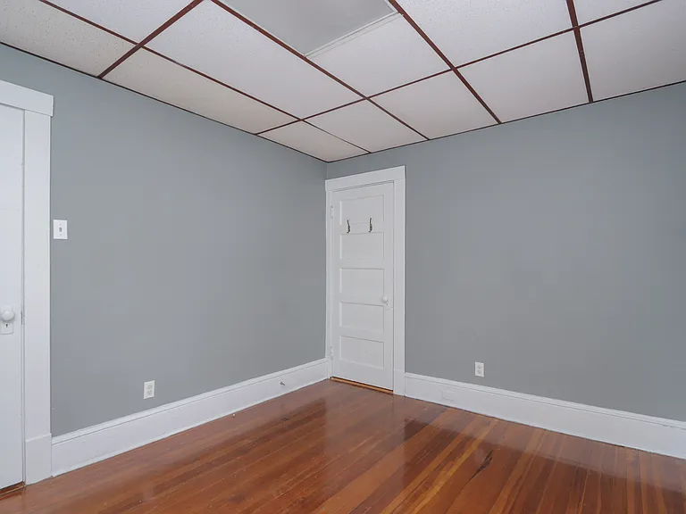 8 Ivy Ave #1 — Photo 37