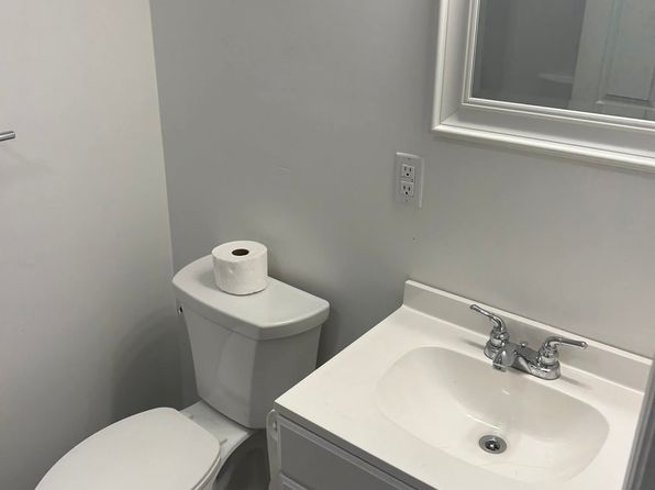 509 Leech Ave APT 4