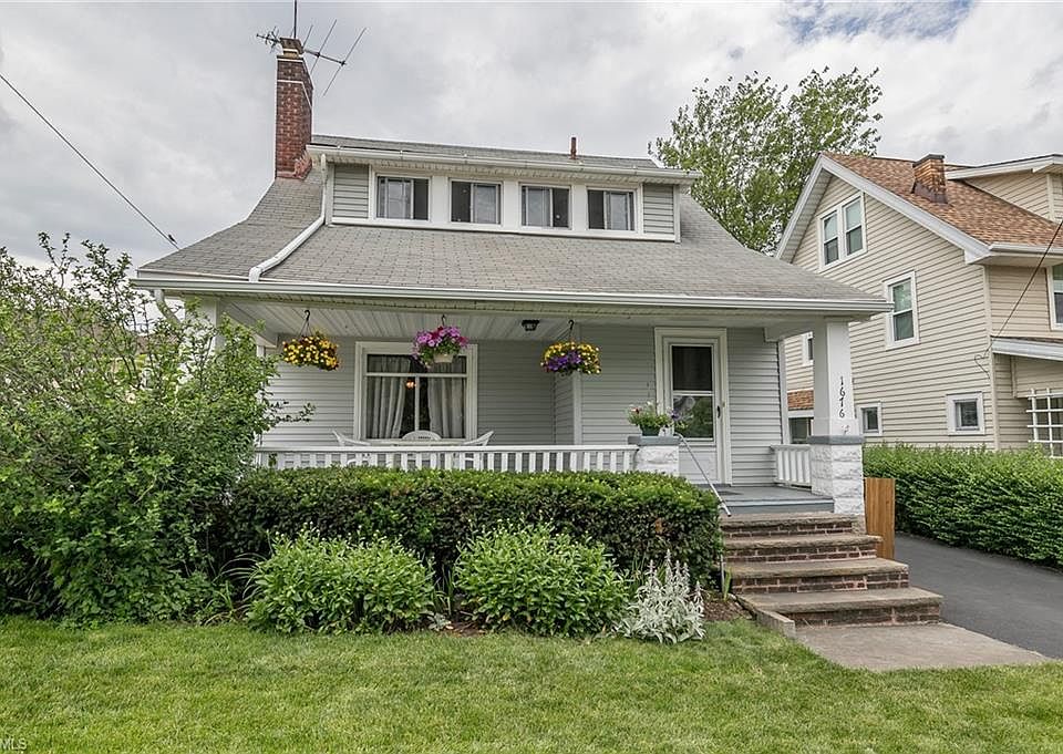 1st image of 1676 Lewis Dr