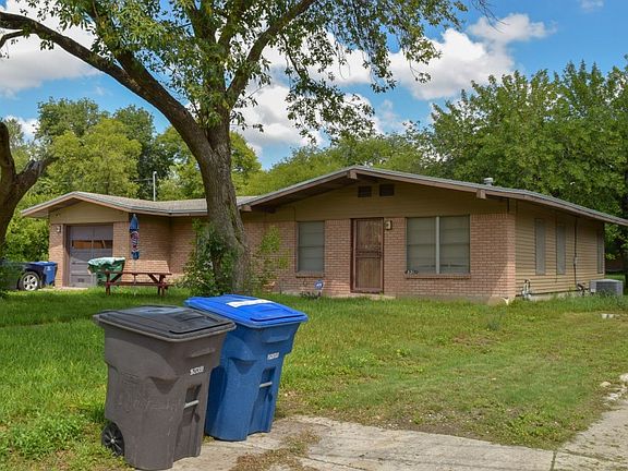 3rd image of 331 Ave Maria Dr
