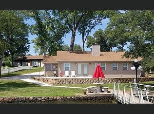 358 Long Acres Dr, Sunrise Beach, MO 65079