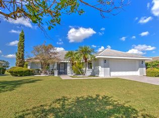 1737 S Pebble Beach Blvd, Sun City Center, FL 33573