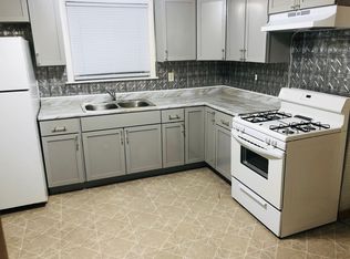 10440 S Torrence Ave, Chicago, IL 60617