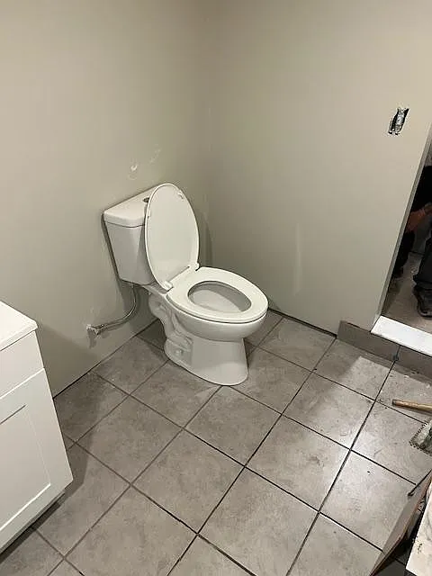 809 Inverness Ave — Photo 3