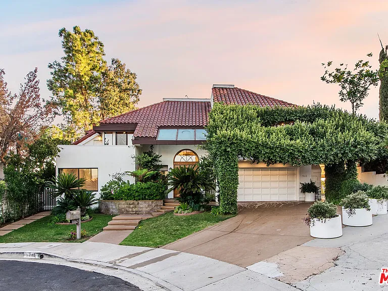 7940 Vulcan Dr — Photo 42