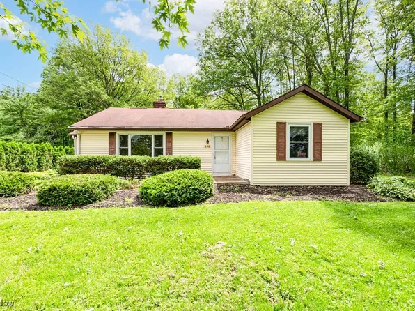 656 N 12th St, Sebring, OH 44672