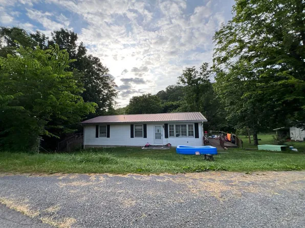 241 Bug Rd, Pounding Mill, VA 24637