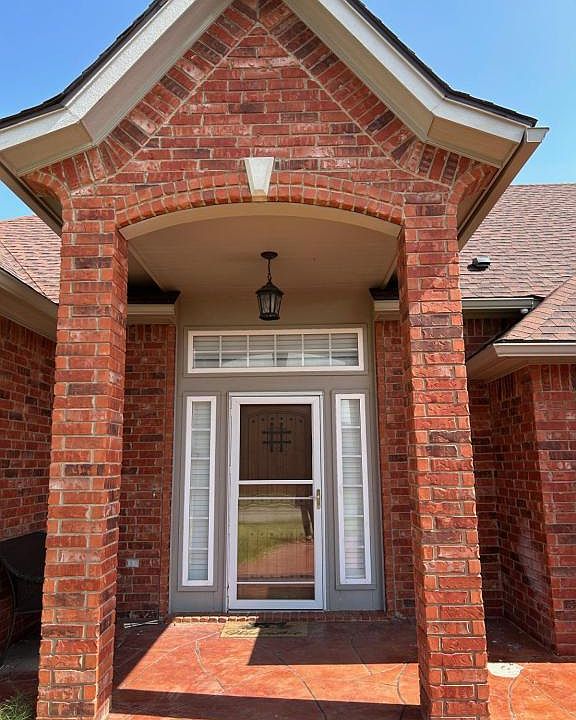 1st image of 8313 SW Castlestone