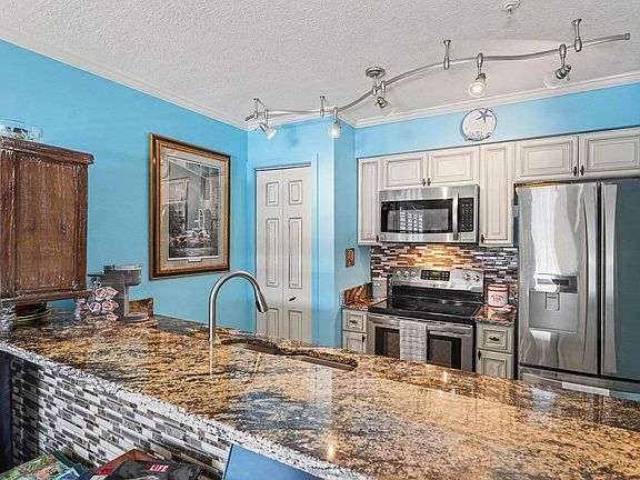 5th image of 4445 Kingsport Rd. #101