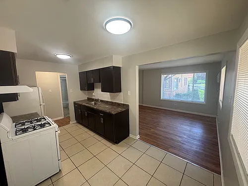 East End Apartments/Madison Apartments Photo 1
