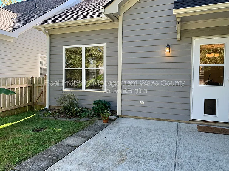 10813 Cokesbury Ln — Photo 23