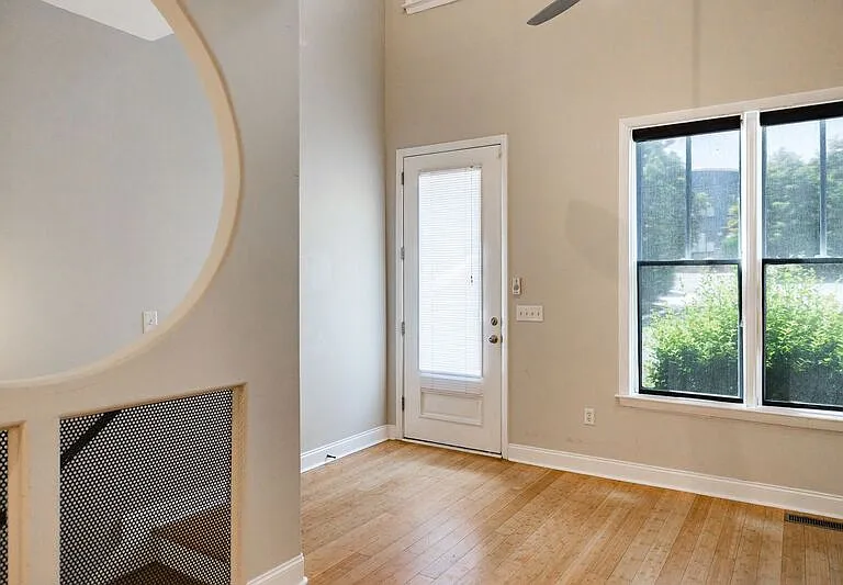 118 Ruth Dr #240 — Photo 7