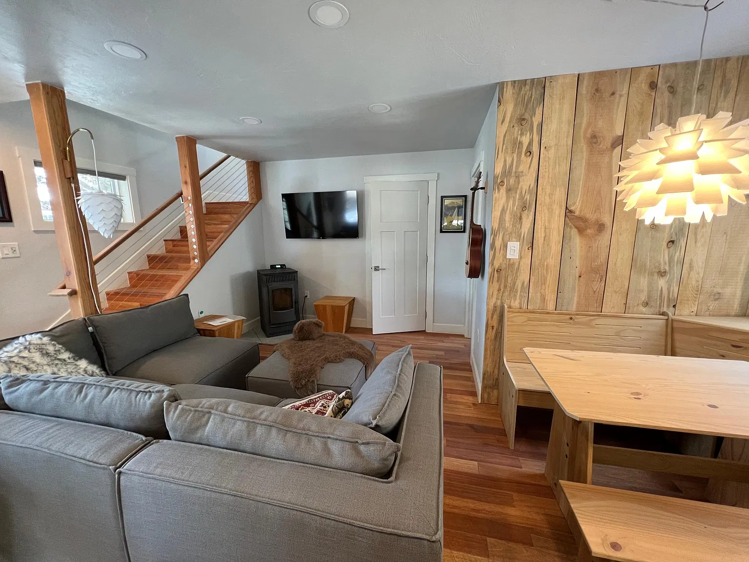 3 bed, 1250 sqft, $2,700 — Photo 3