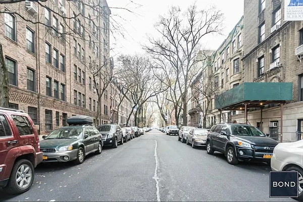 Rented by Bond New York | media 55