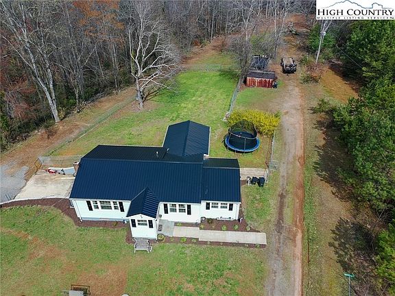 4th image of 379 Pat Nixon Road