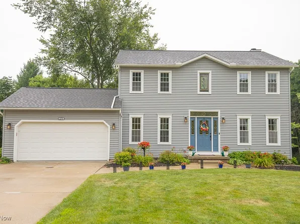2276 Sandalwood Dr, Twinsburg, OH 44087