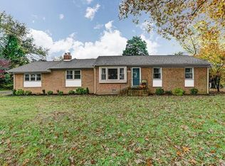 10211 Hollyberry Dr, North Chesterfield, VA 23237