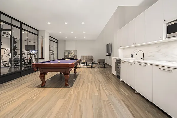 Rented by William J Farmer Inc | media 17