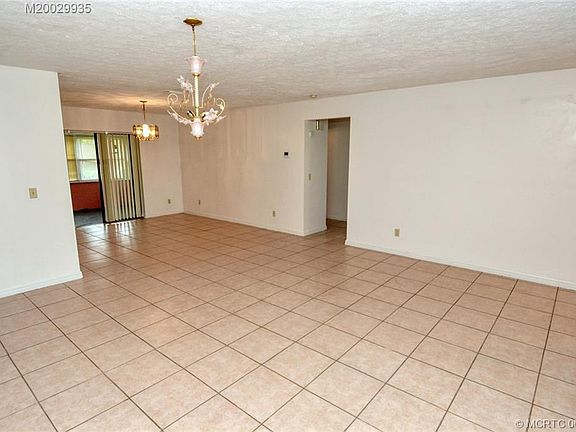 5th image of 2513 SE Tiger Ave