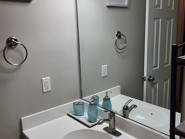 407 S Elgin Ct — Photo 23