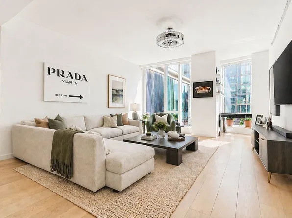 1 W End Ave APT 14E, New York, NY 10023
