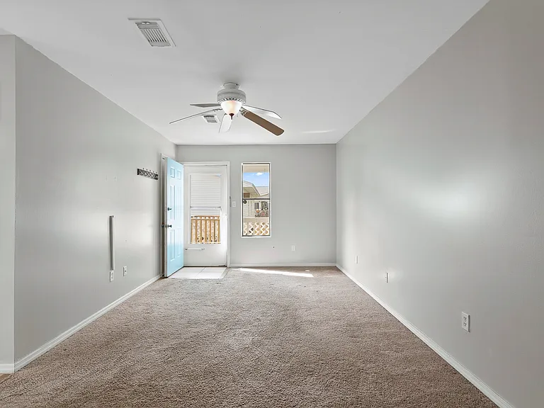 1301 Redwood Ln #A — Photo 4