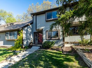 568 Foxboro Sq, Brighton, MI 48116