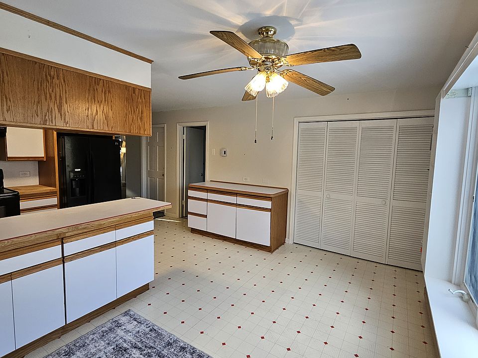 Dining Room Area