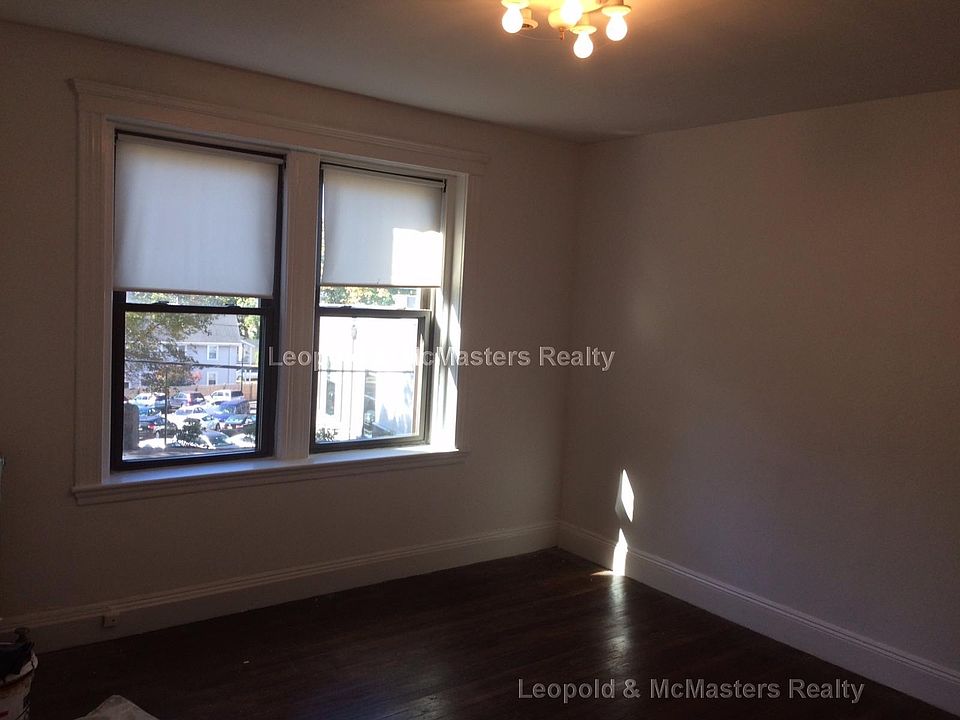 2nd image of 26 Bellevue St APT 5