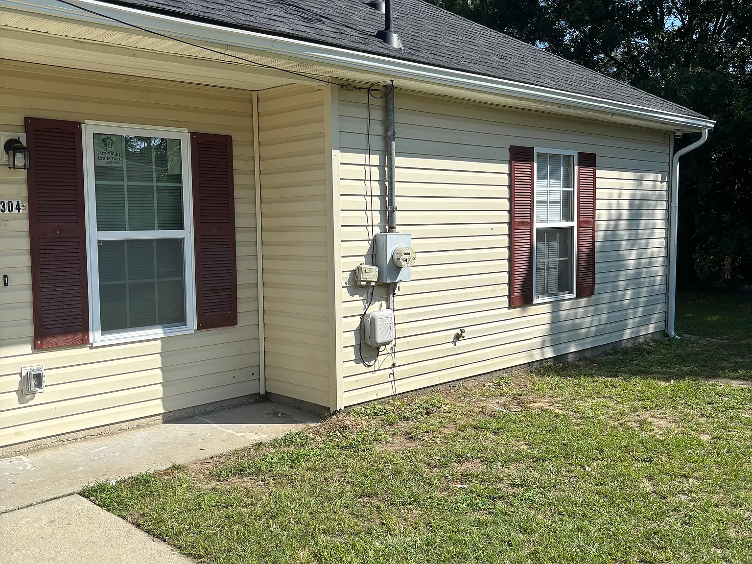 3 bed, 987 sqft, $1,550 — Photo 2