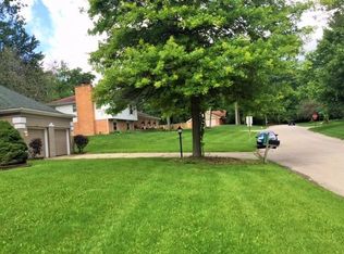 2424 Fox Run Rd, Dayton, OH 45459