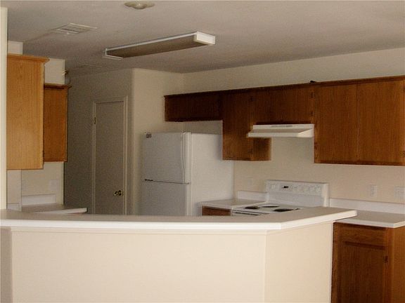3rd image of 9623 Sugar Hill Dr #B