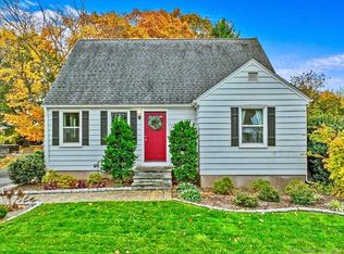 170 Maple St, Branford, CT 06405