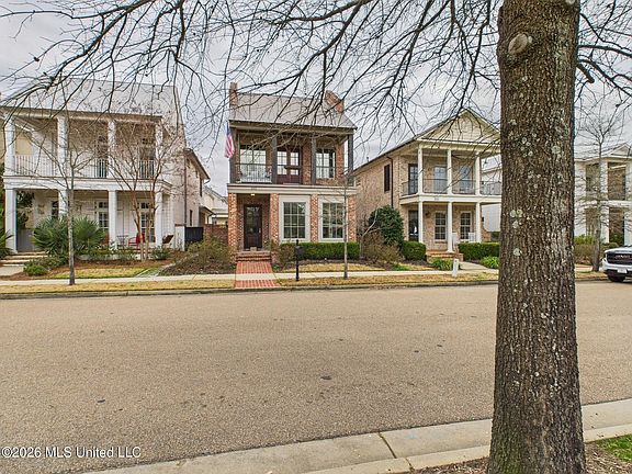 2nd image of 310 Eastpark St