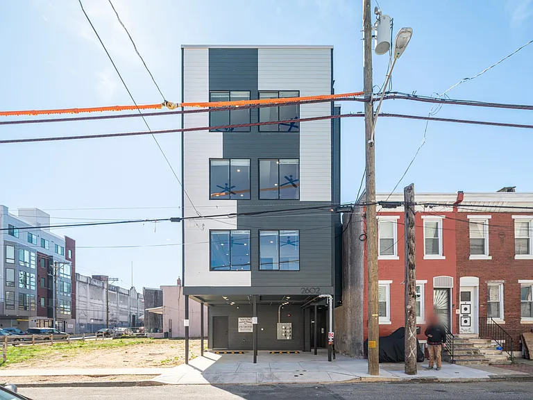 2602 W Oxford St #1 — Photo 33