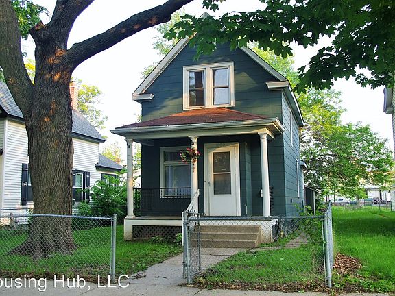 2nd image of 1000 Charles Ave