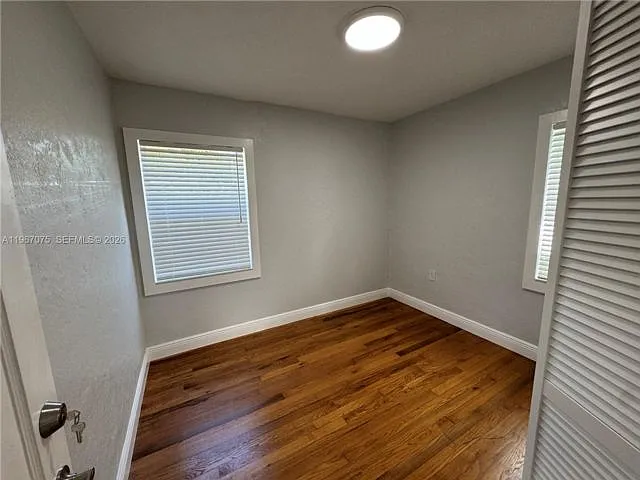 51 Montilla Ave — Photo 18