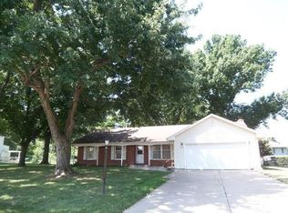 1005 N Walker St, Olathe, KS 66061